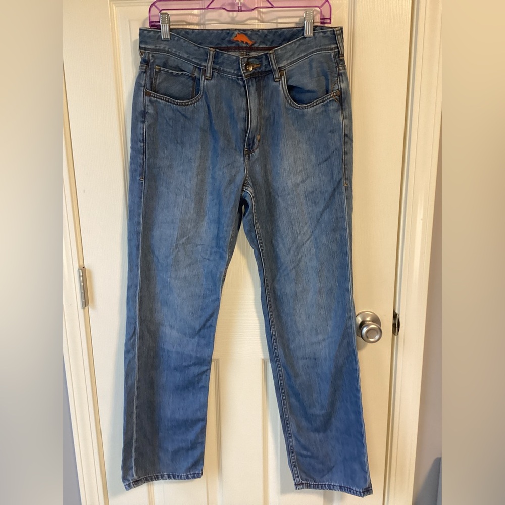 Tommy Bahama Cayman relaxed fit jeans- size 32 x 30.